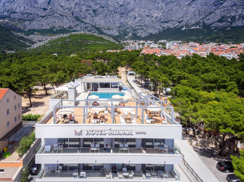 Hotel Mirjam 2/50