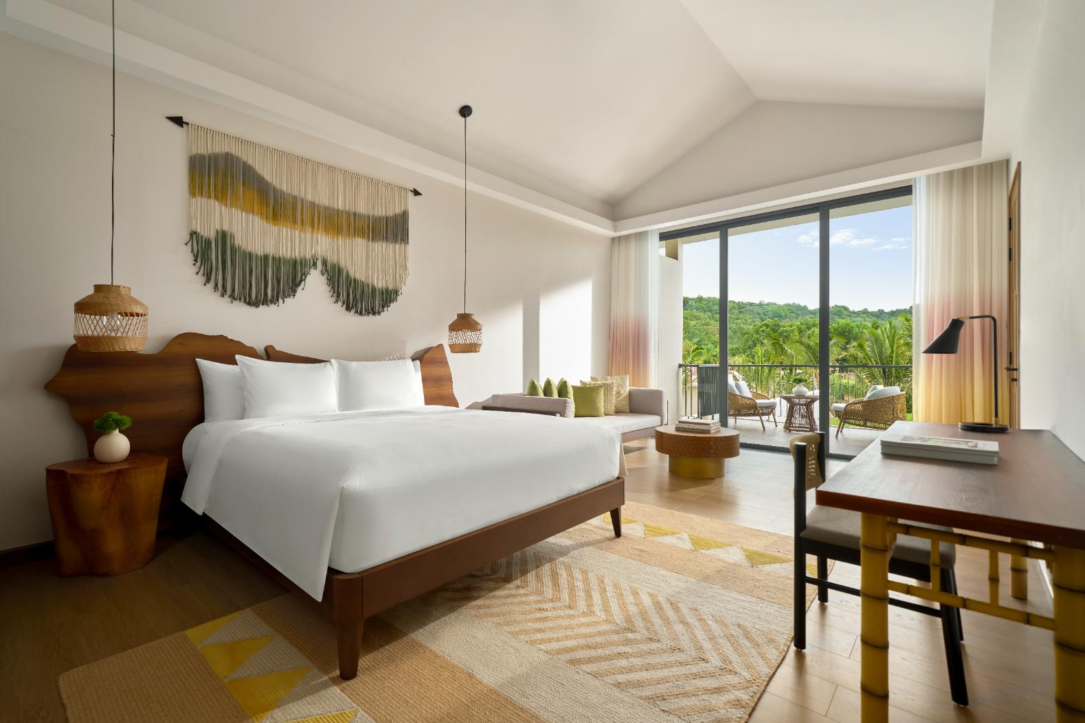 Grand, Pool, Villa, Twin Beds, 2 King Beds