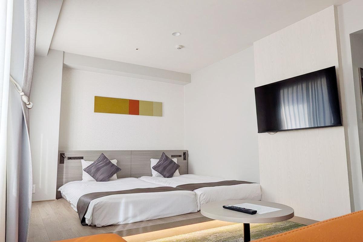 Hollywood, Luxury, Twin Beds