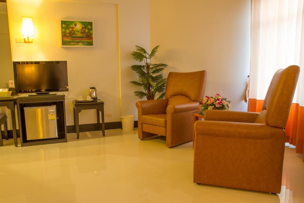 Asawann Hotel 47/68