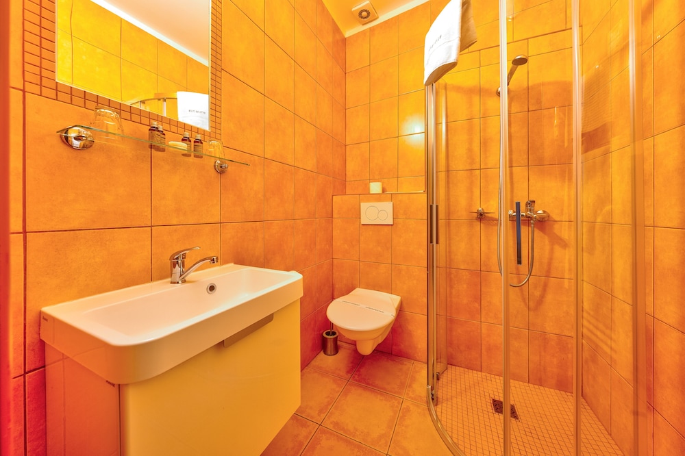Betlem Club Hotel 63/64