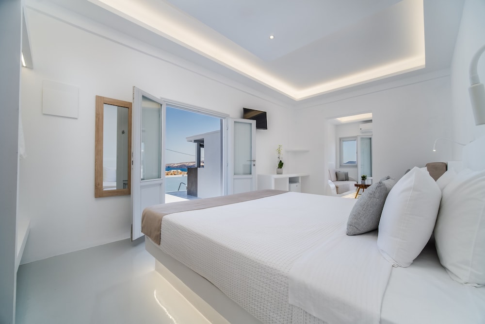 Serenita Luxury Suites 10/71
