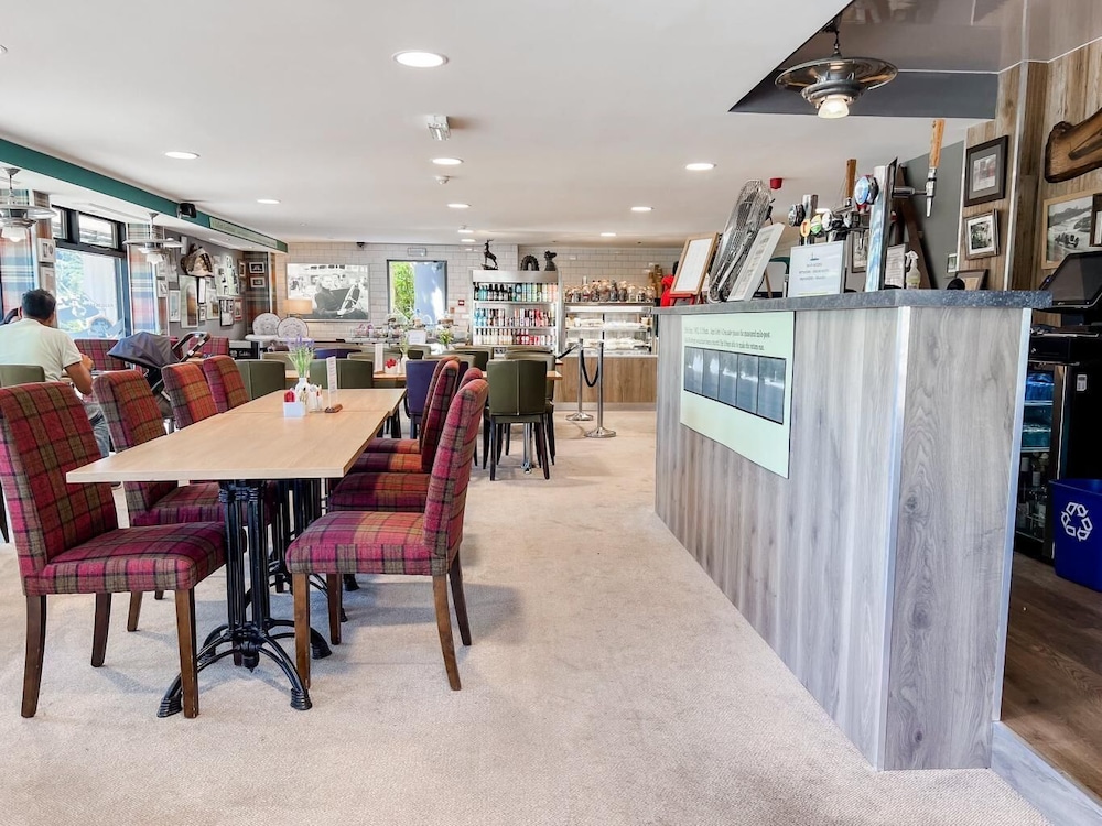 Oyo Loch Ness Drumnadrochit Hotel 33/50
