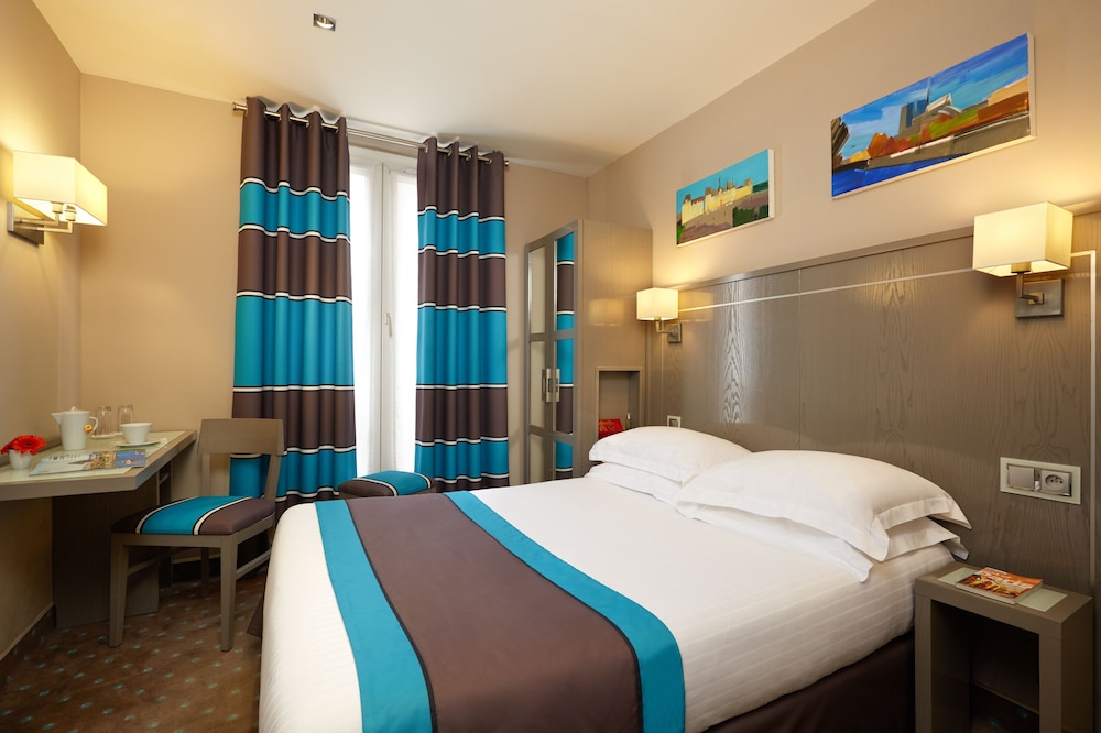 ROOM, SINGLE