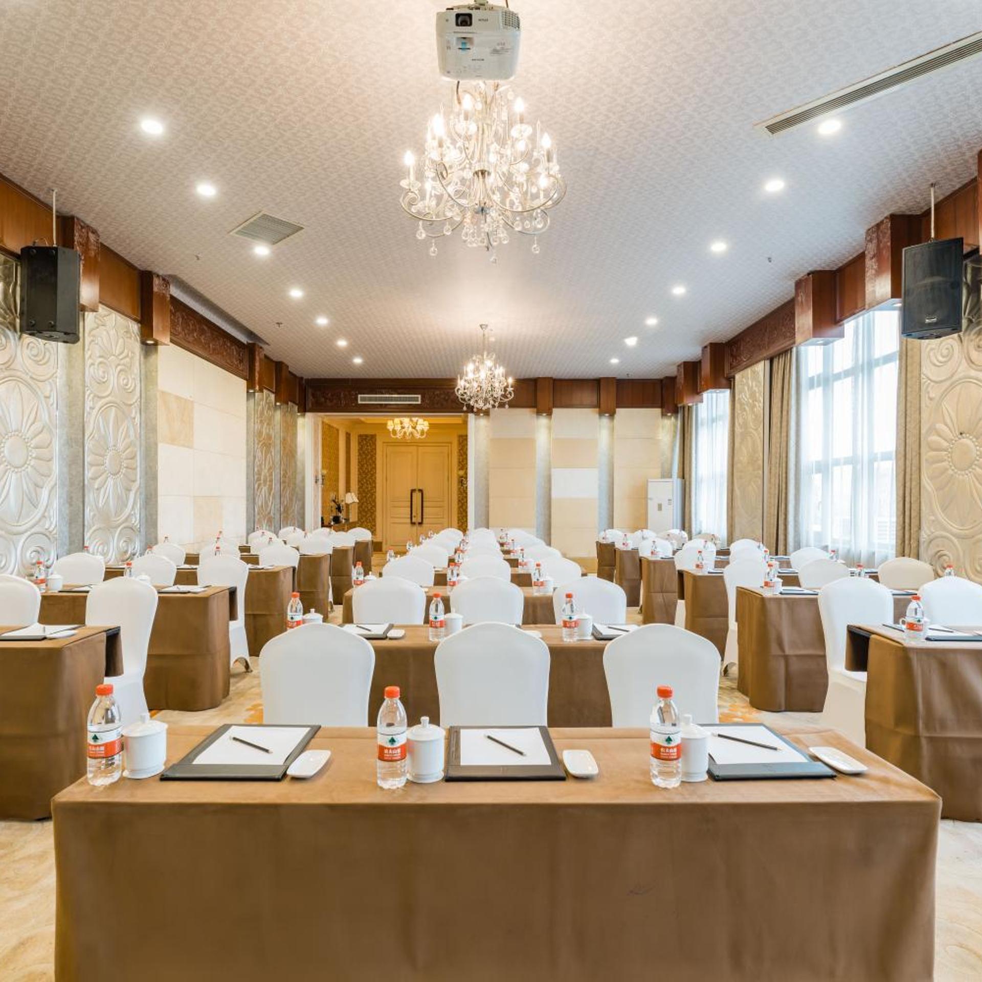 S&N Grand Hotel Chaohu 63/73