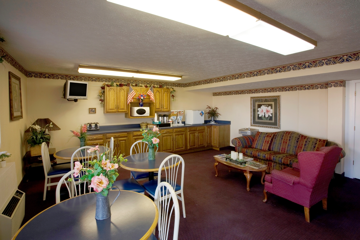 Americas Best Value Inn Litchfield 3/6
