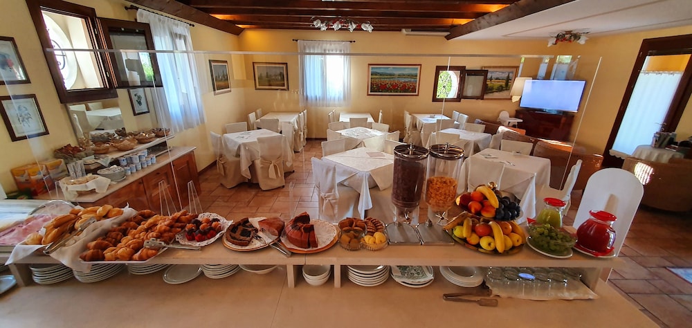 Villa Serena 18/36