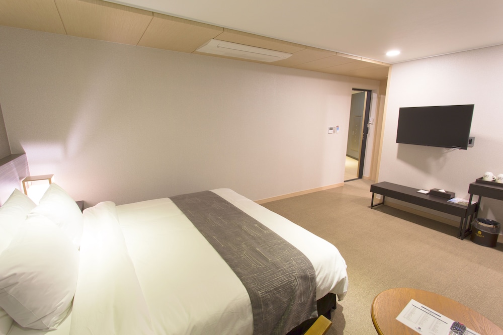 Benikea I Jin Hotel 8/38
