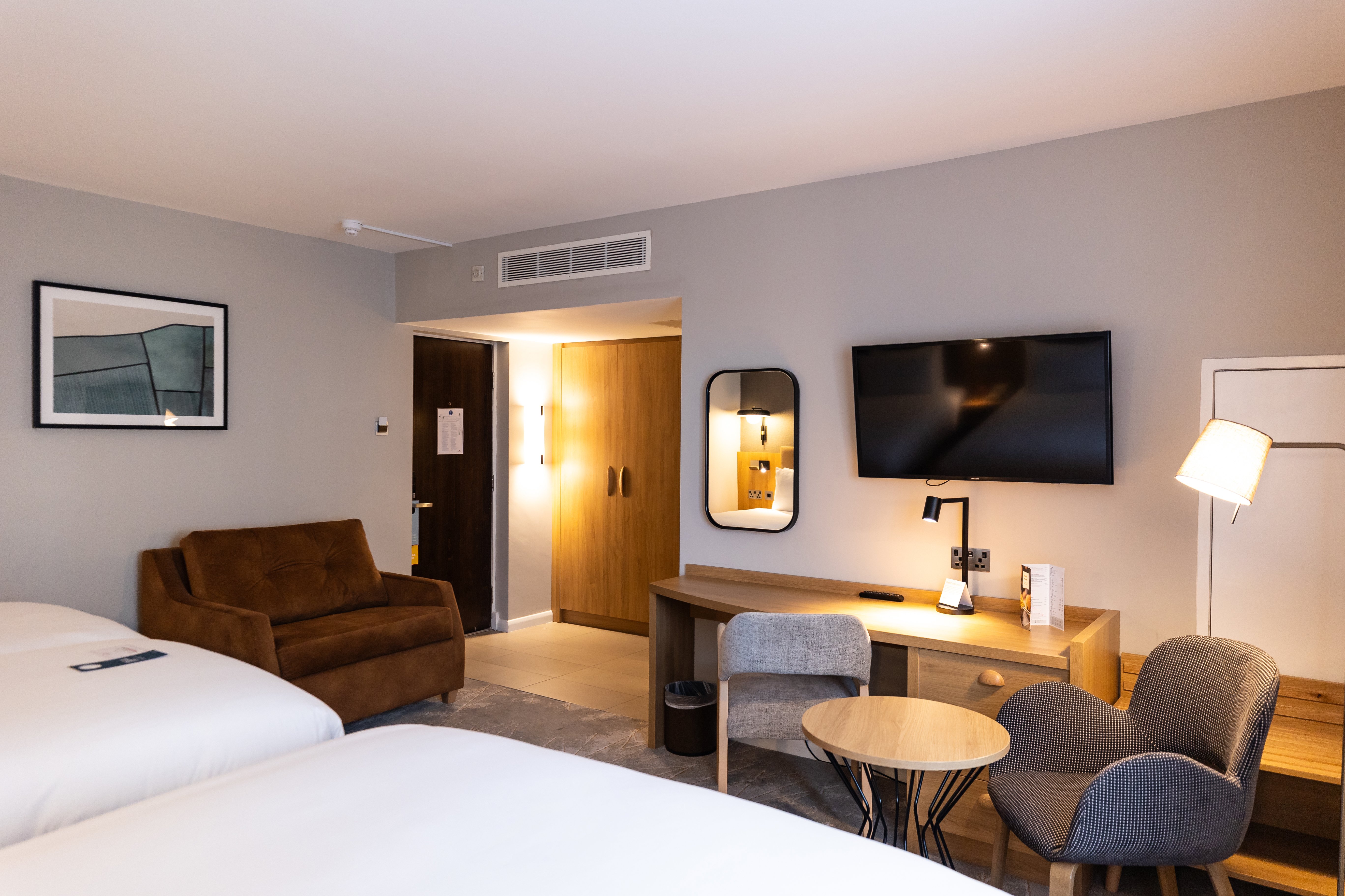 Crowne Plaza London Gatwick Airport 16/83