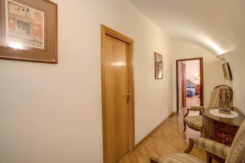 Navona Gallery Suites 49/50