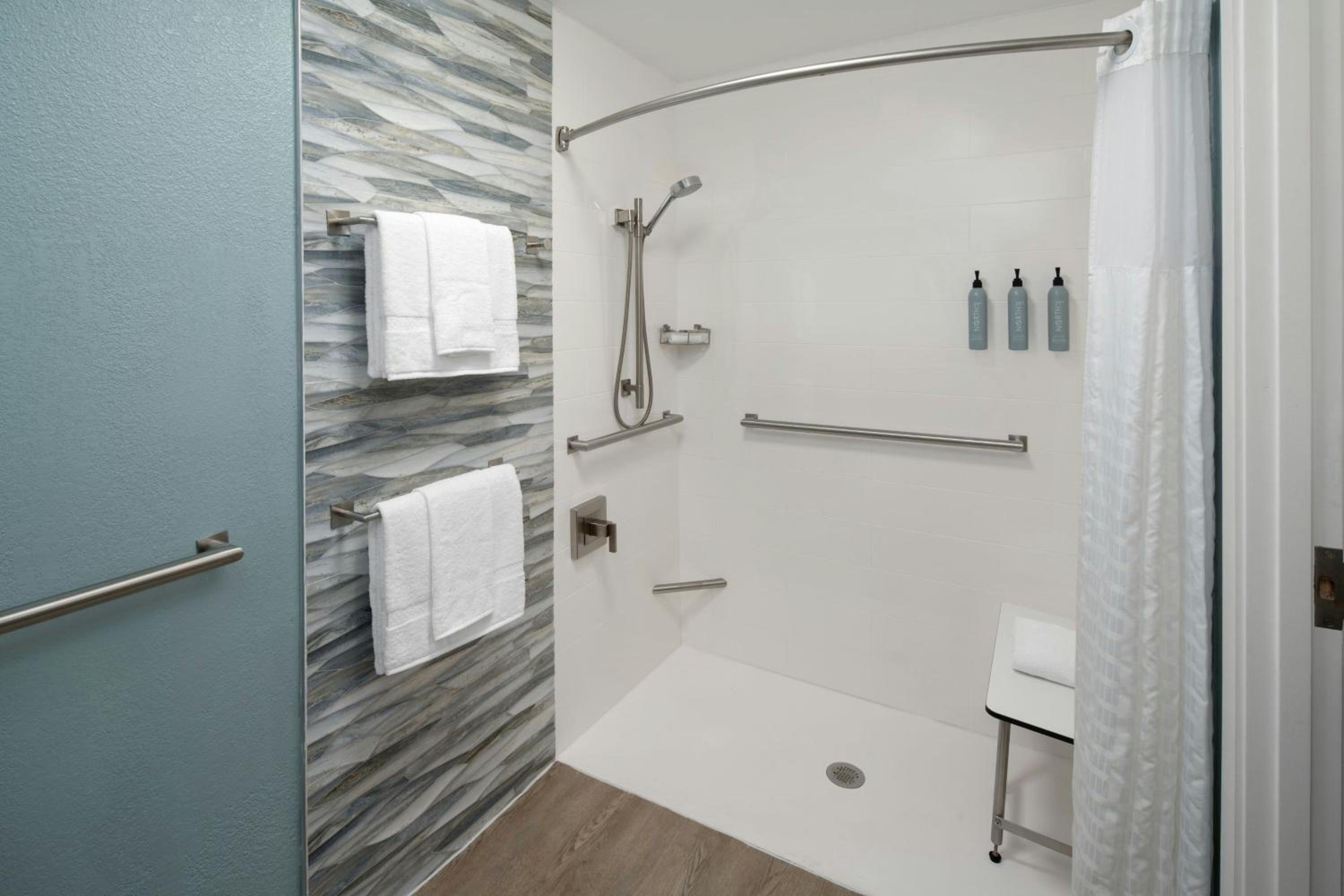 Room, King Bed, Water View, Balcony, Accessible