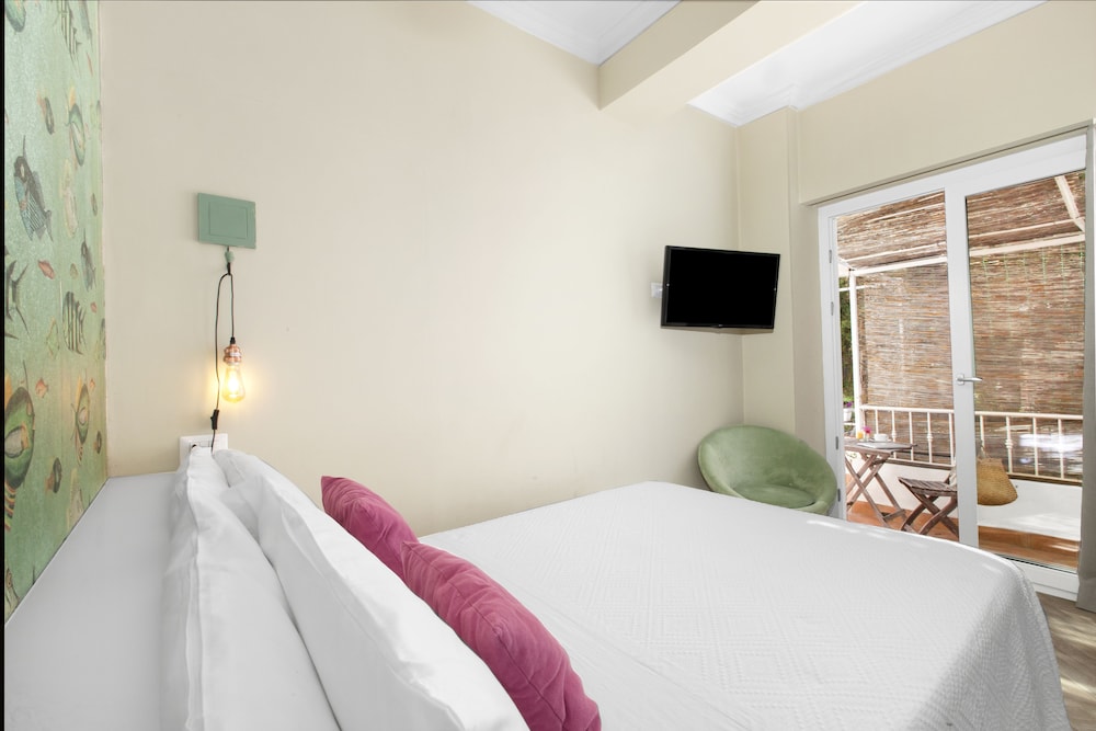 CLASSIC, DOUBLE BED, SEA VIEW