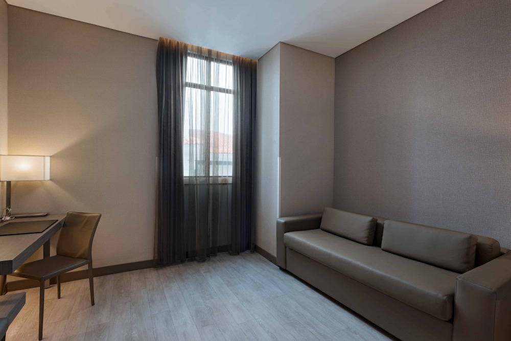 AC HOTEL BY MARRIOTT GUATEMALA CITY 28/45
