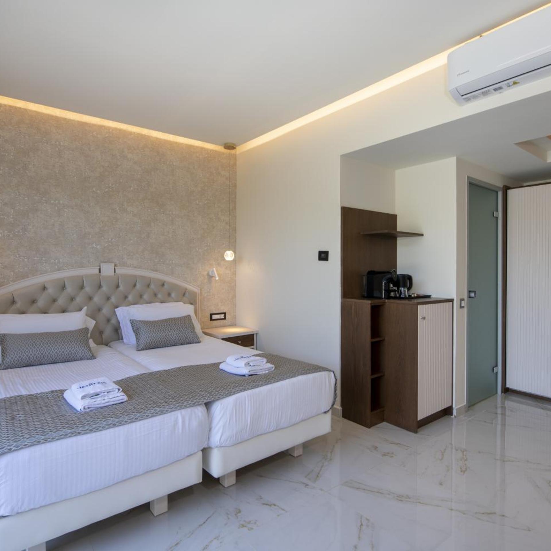 Junior Suite With Private Pool Single Use