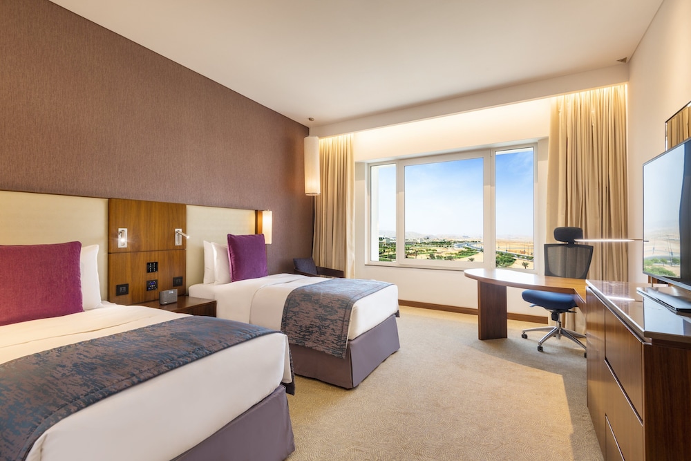 Crowne Plaza Muscat Oman Convention and Exhibition Centre (OCEC) 15/76
