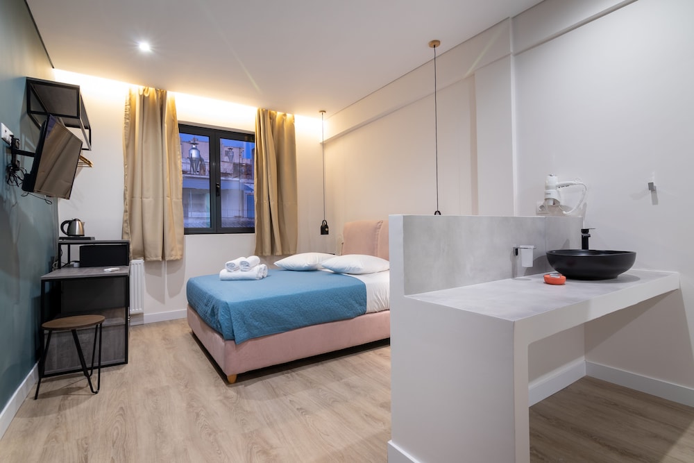 Dunlin Hotel Athens 21/48