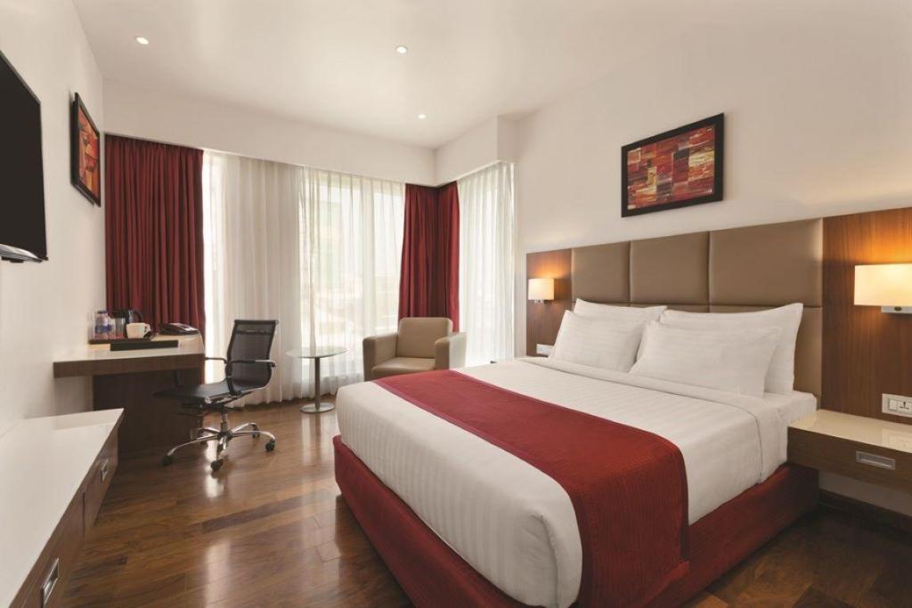 Select, Queen Bed