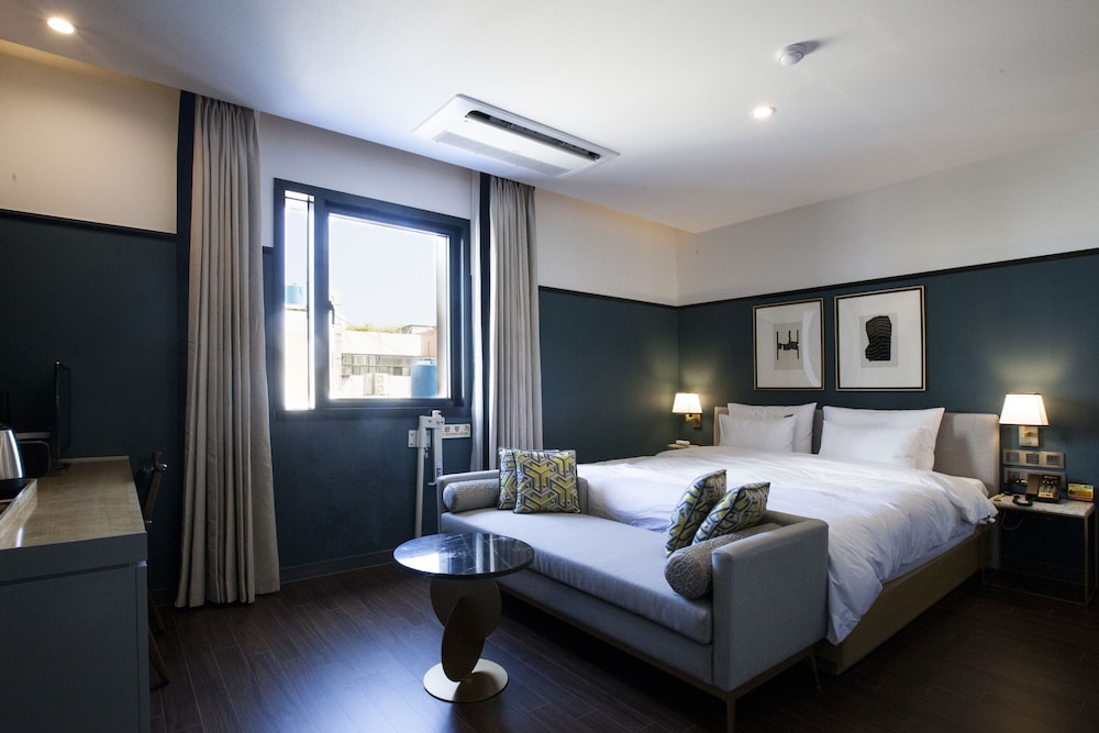 Busanjin Brown-Dot Hotel 11/50