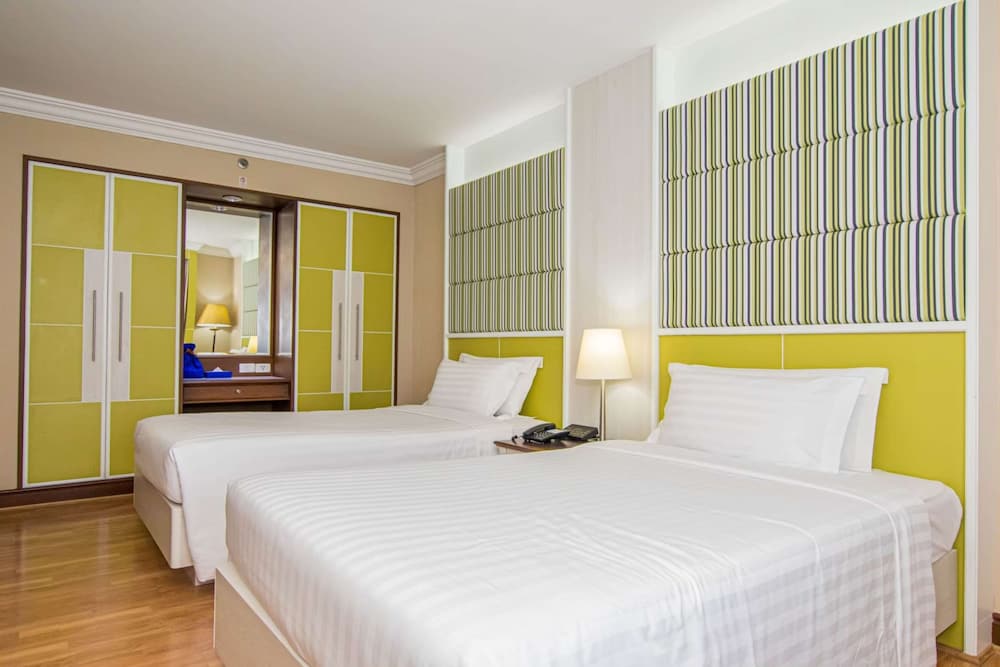 Golden Tulip Sovereign Hotel 16/50