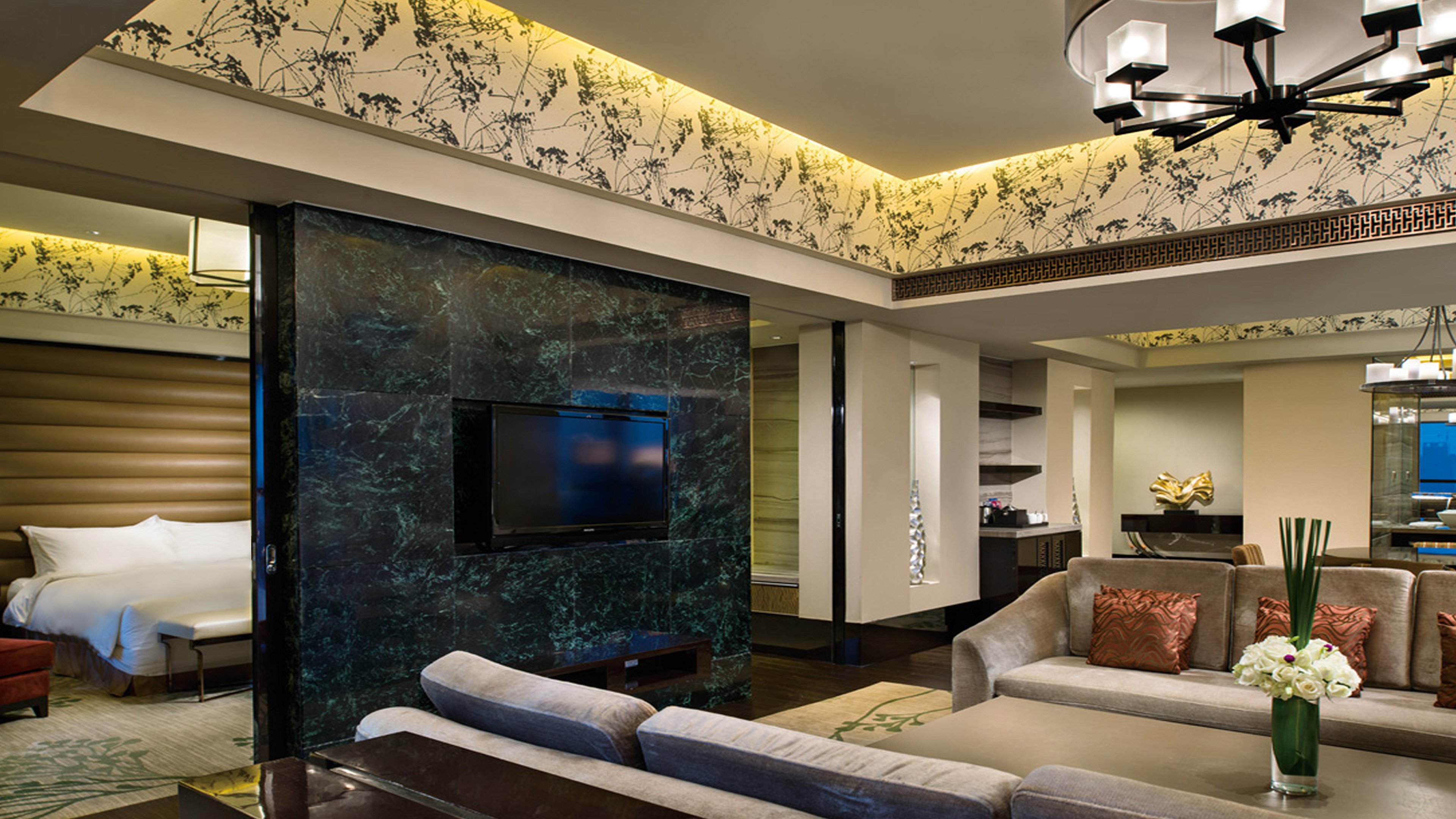 Crowne Plaza Hefei 30/50