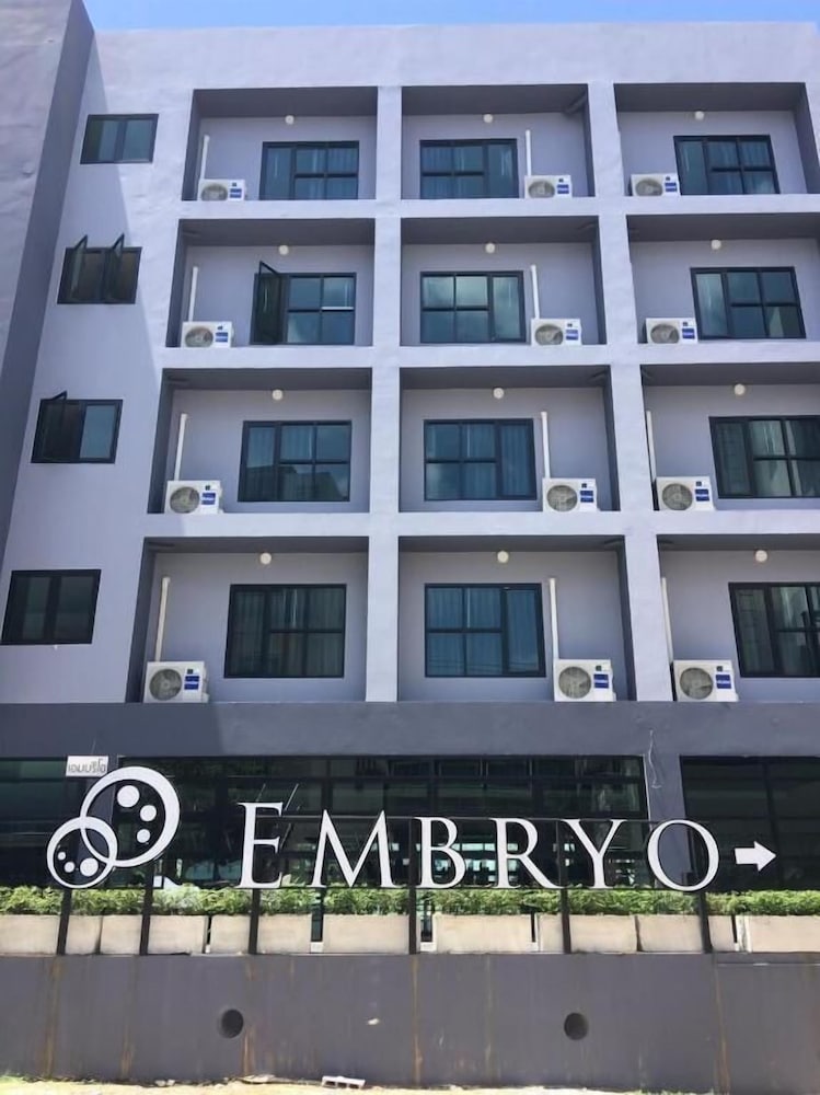 EMBRYO HOTEL photo4