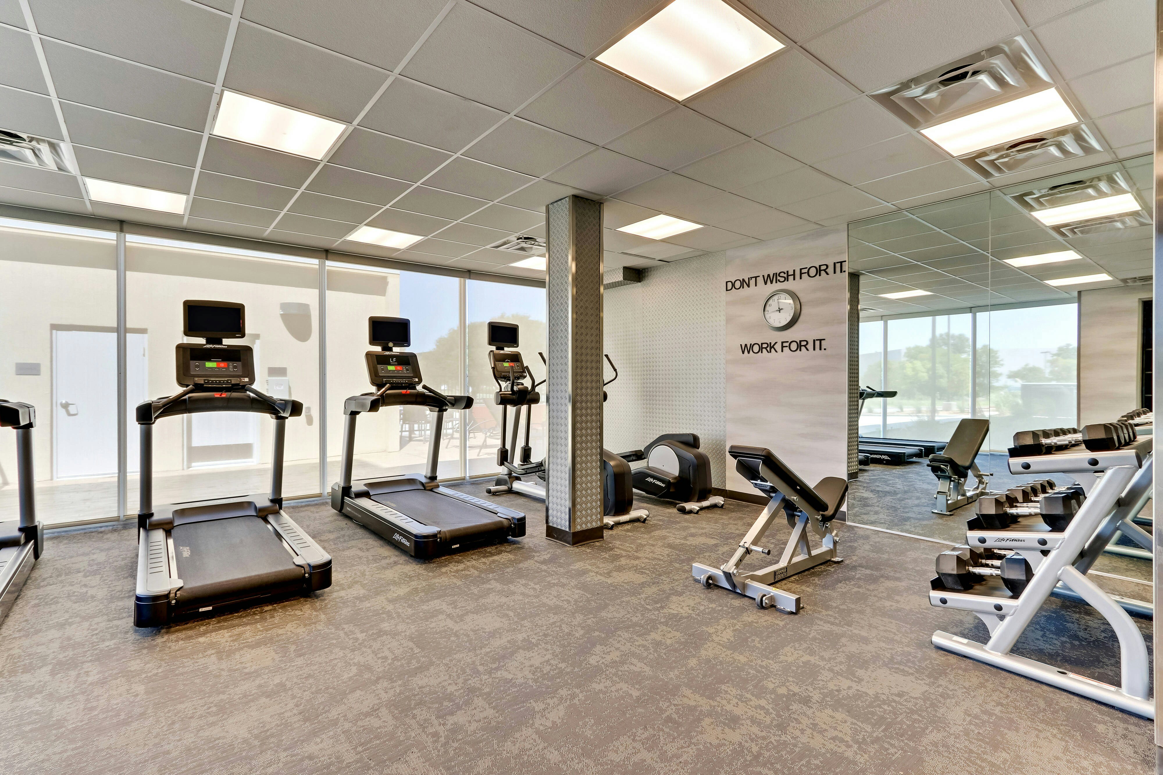 Fairfield Inn & Suites by Marriott Dallas Love Field 5/17