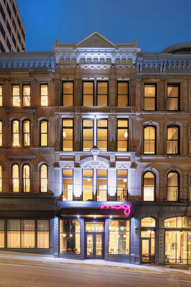 Moxy Cincinnati Downtown 1/50