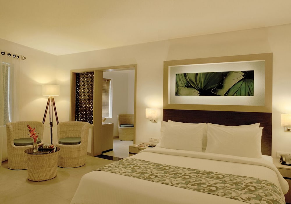 POETREE SAROVAR PORTICO 26/74