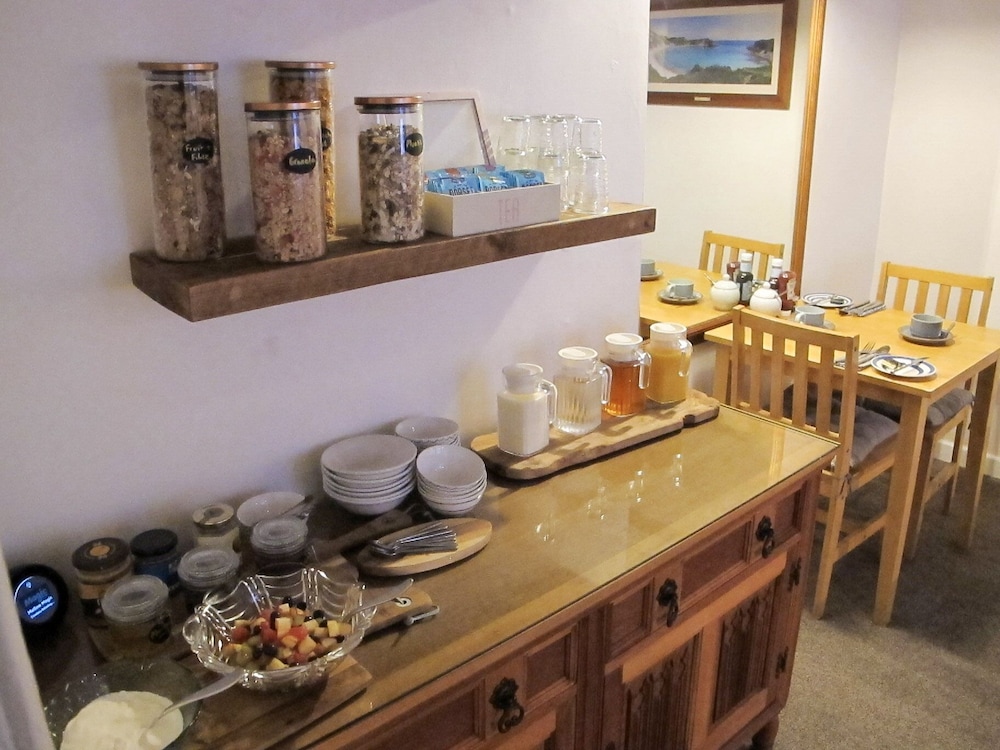 Melcombe Villa Guesthouse 14/24
