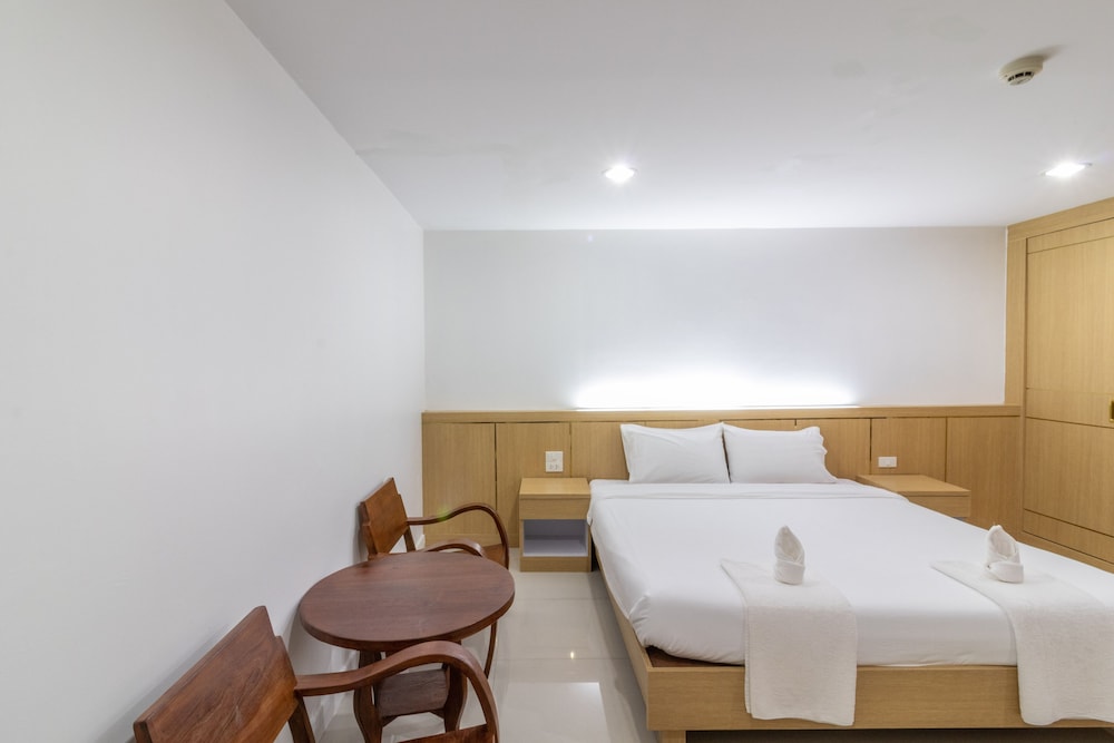 Townhouse Siam Privi Hotel 24/42