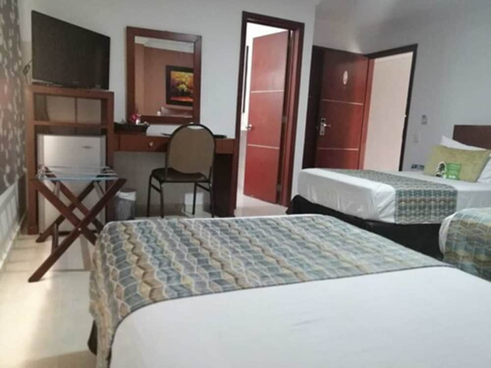 Hotel Buena Vista Express 23/70