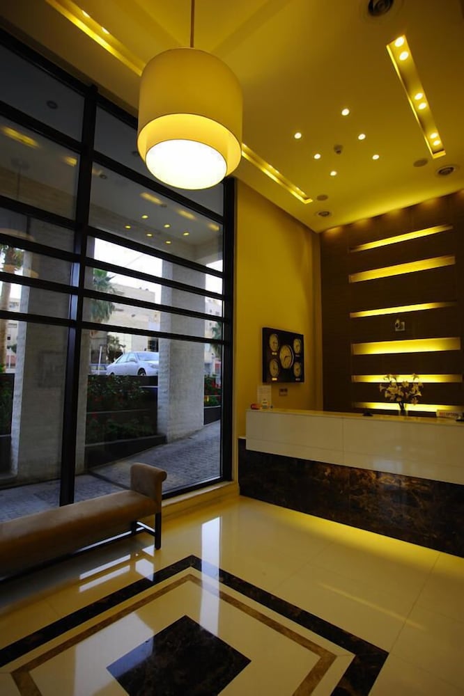 Misk Hotel 7/24