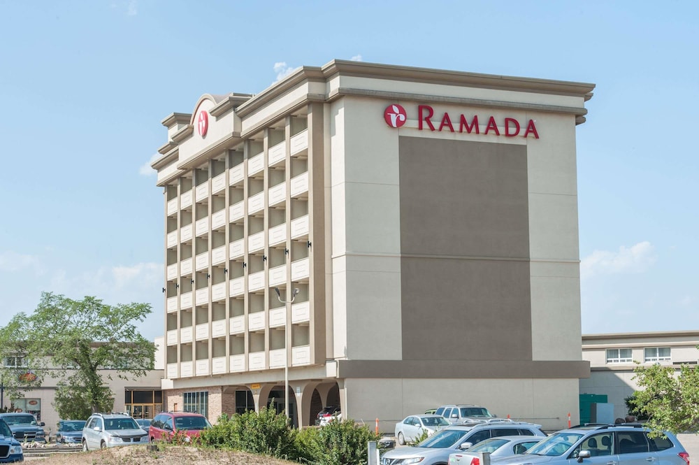 Ramada By Wyndham Edmonton South 1/33