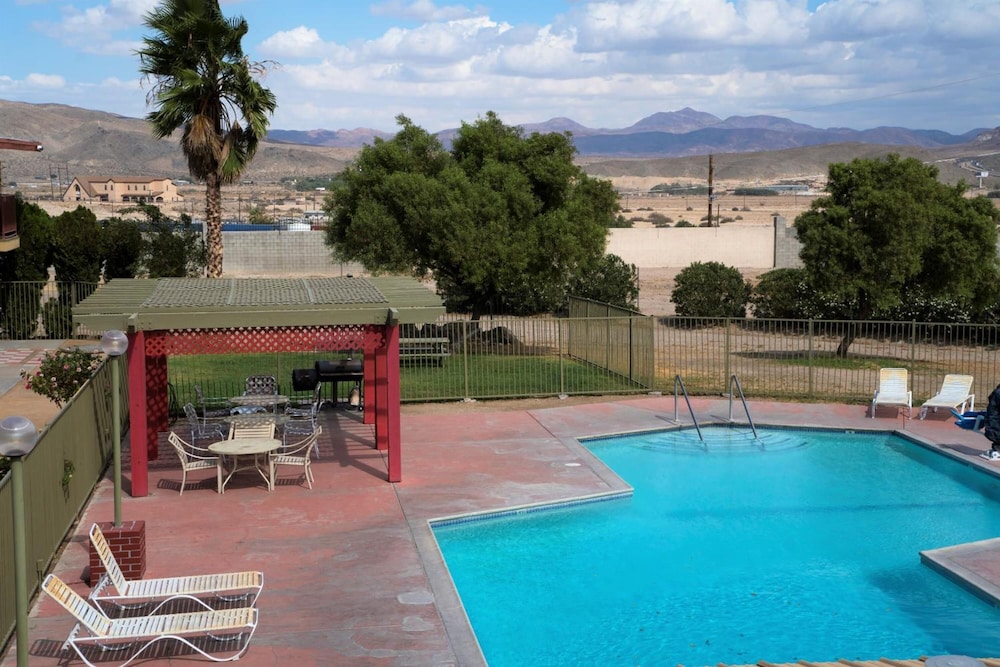 California Inn 29/41