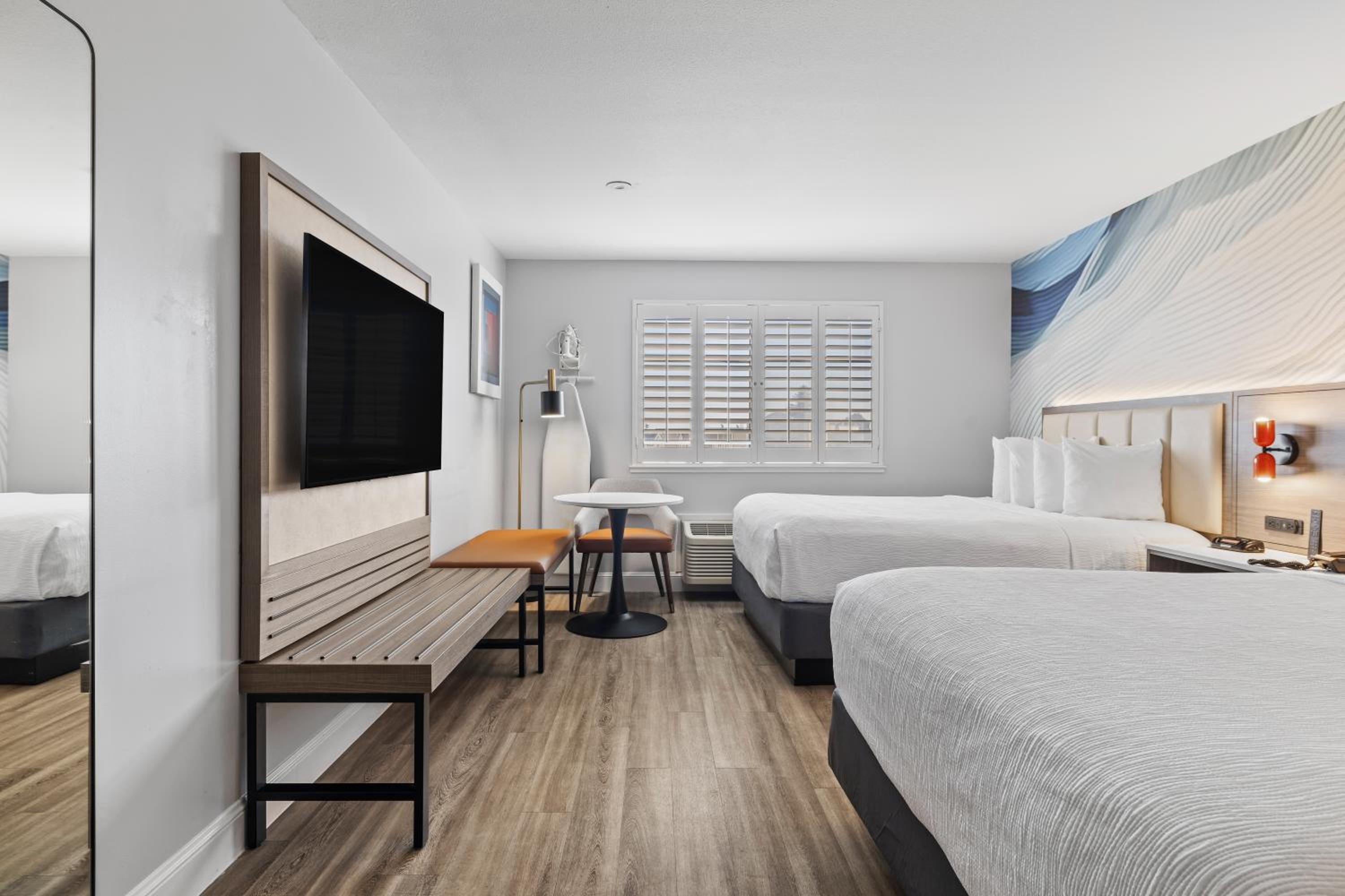 Room, 2 Queen Beds, Accessible, Hotel Skye San Bruno 2/10
