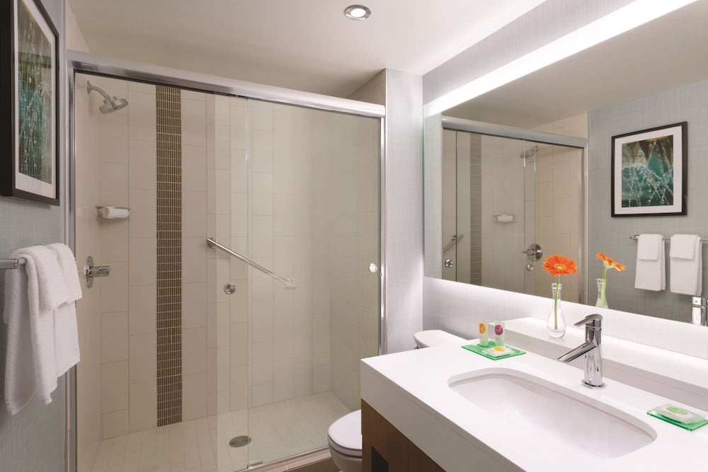 Hyatt Place Niagara Falls 50/51