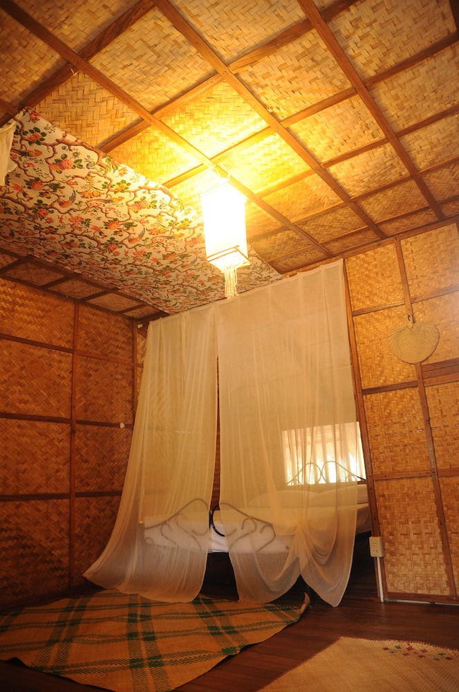 Amami Beach Resort 37/72