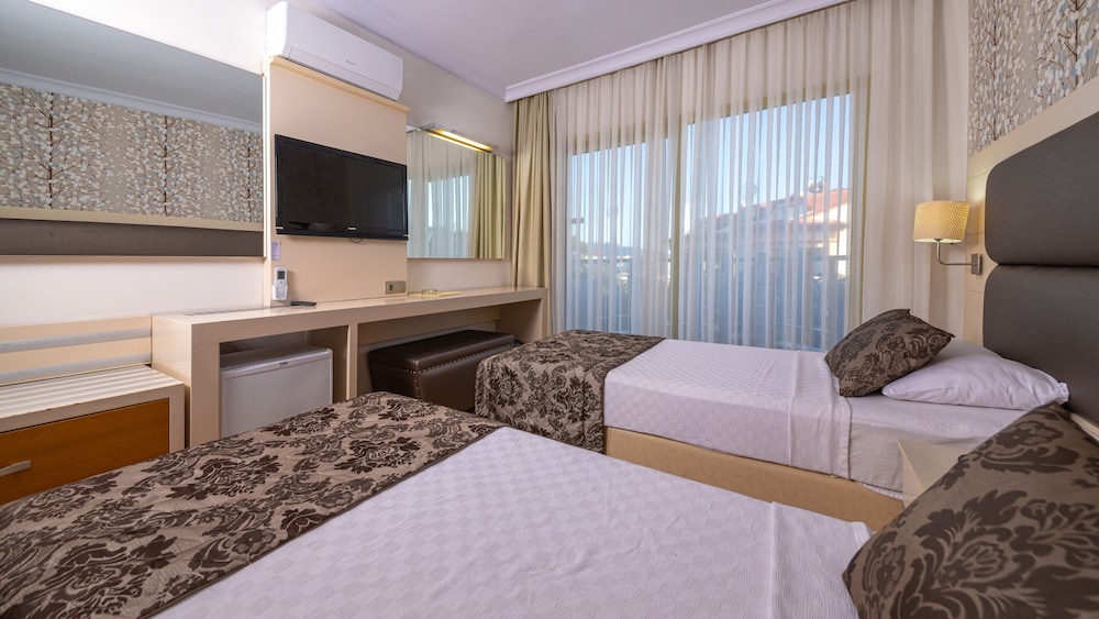 Faros Grand Hotel 22/48