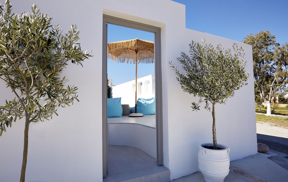 Eolia Kamari Villa 33/34