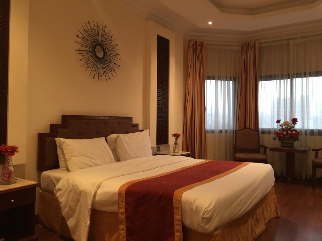 Bahrain Carlton Hotel 6/20