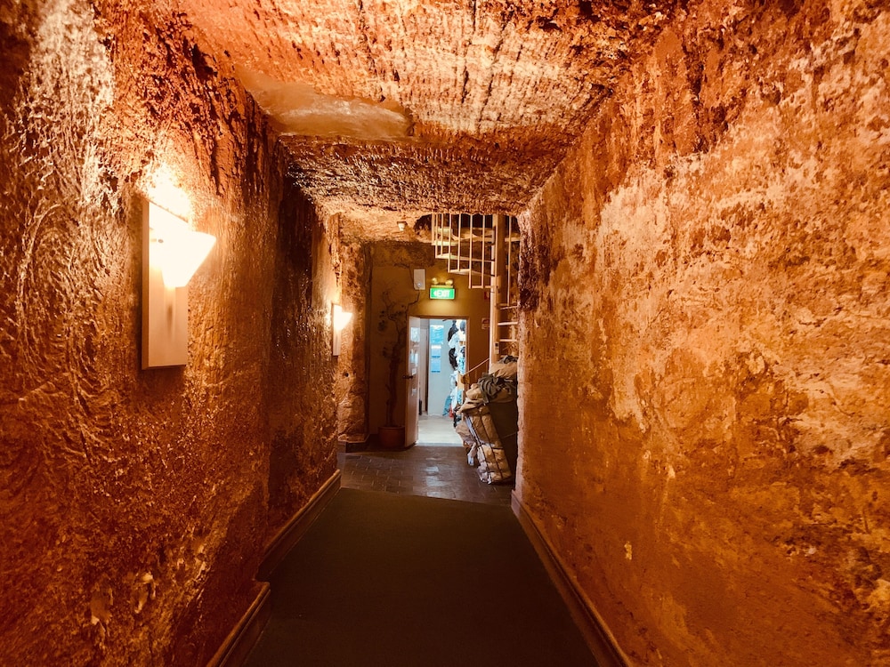 Desert Cave Hotel 22/50