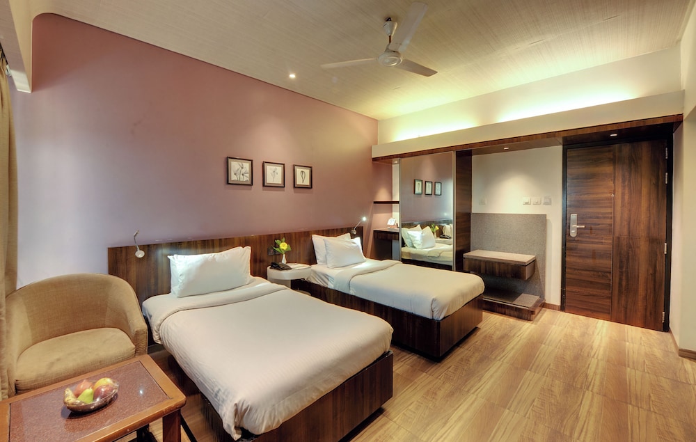 SANKAM RESIDENCY 14/33