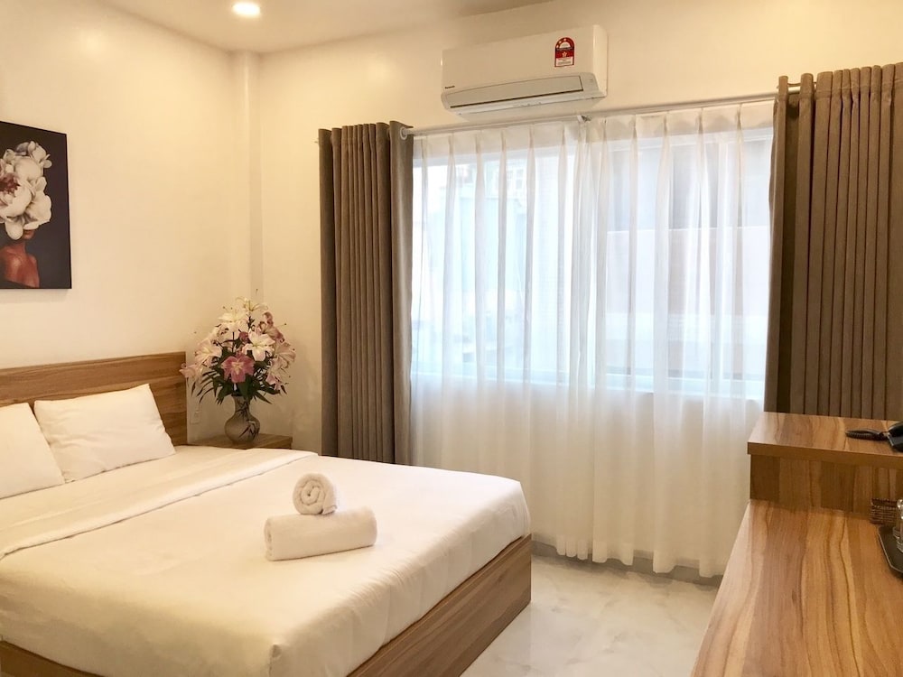 Louis Hostel 16/50