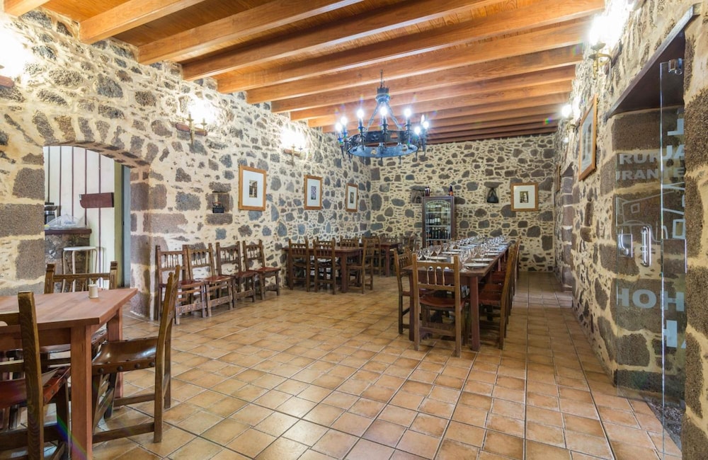 Hotel Rural Mahoh 50/64