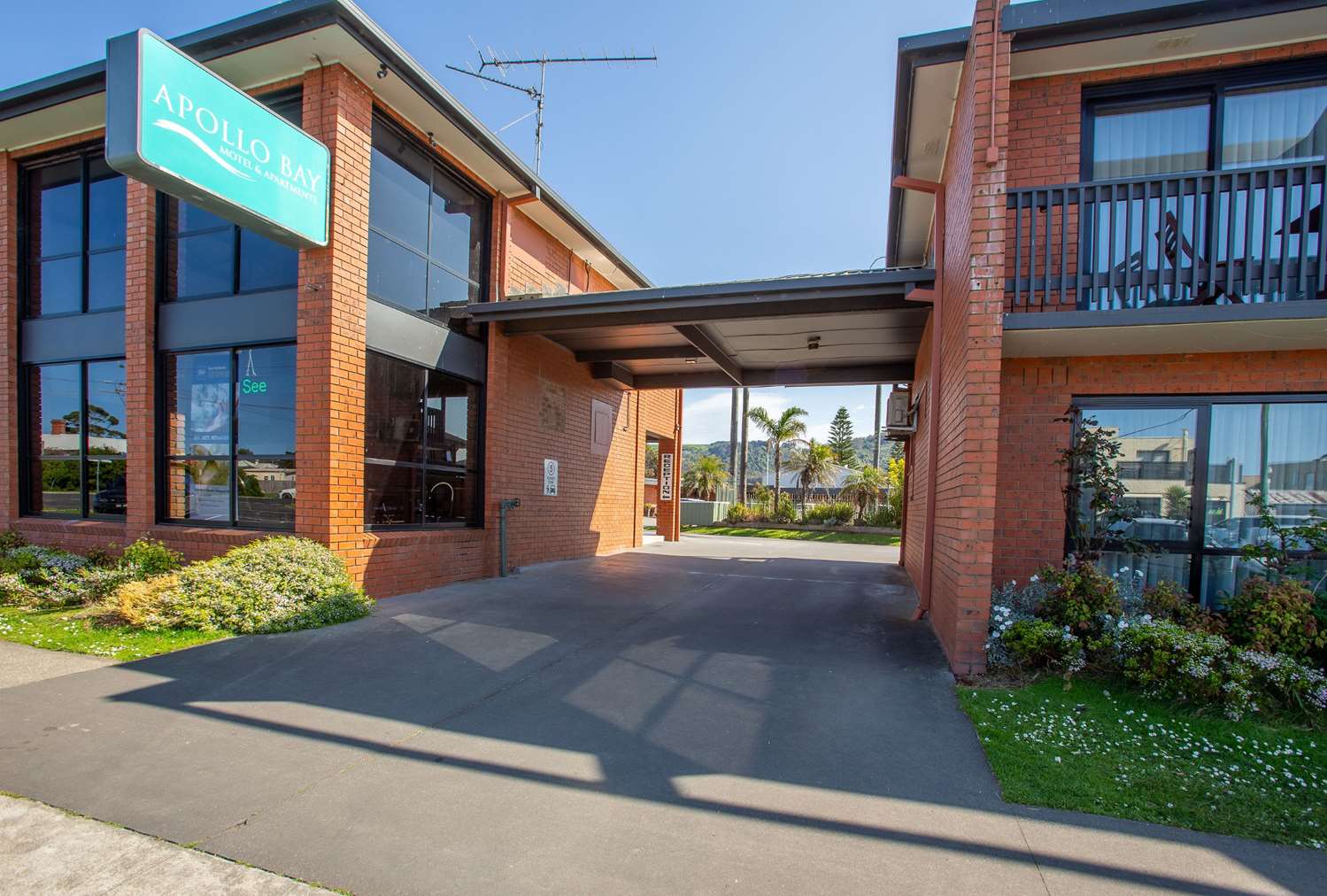 Apollo Bay Motel 2/2