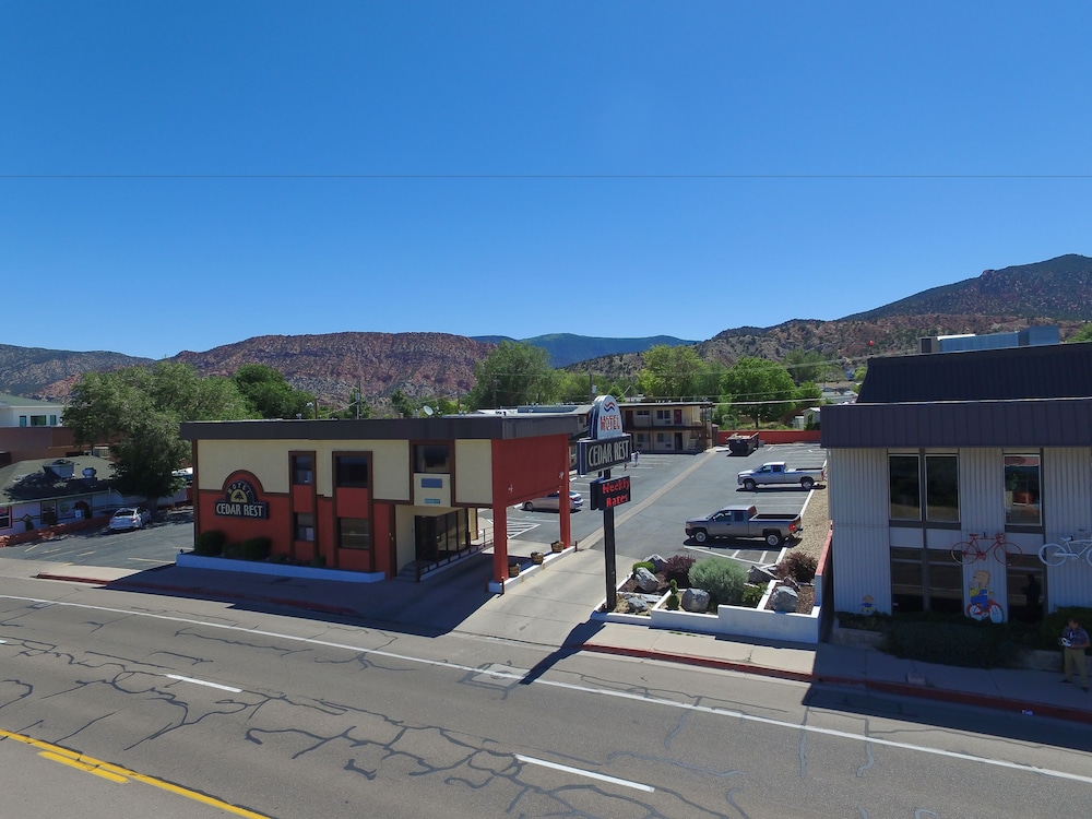 Cedar Rest Cedar City 51/57