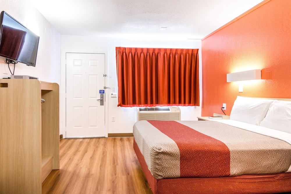 Motel6 Longview, TX 14/64