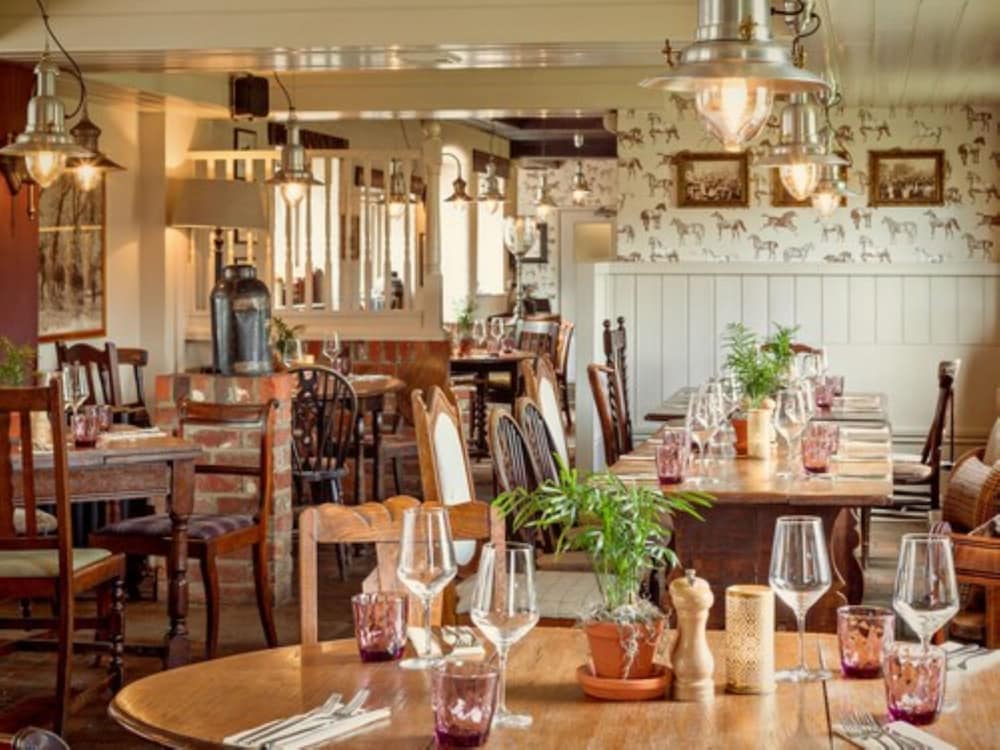 Beaulieu Hotel 33/50
