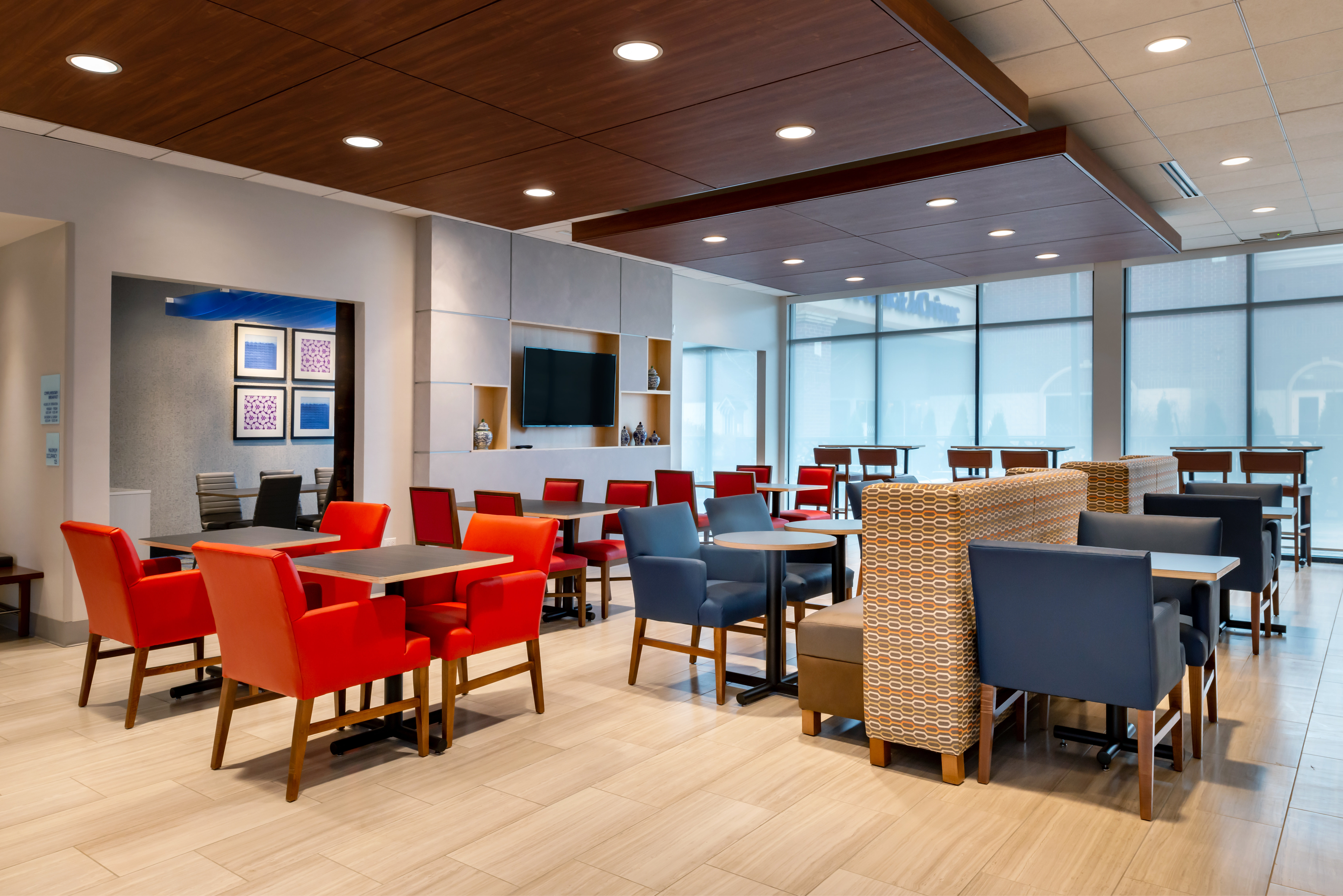 Holiday Inn Express & Suites Romeoville - Joliet North 67/68