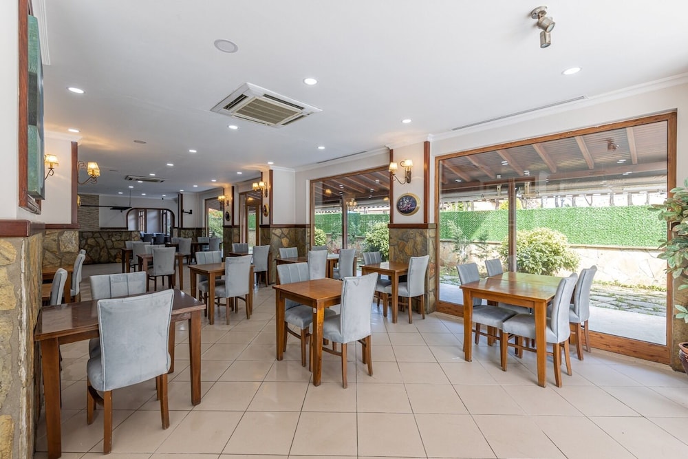 Gunay Hotel 31/45